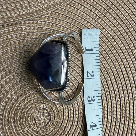 Sterling Silver Cuff with amethyst Precious stone. - Picture 7 of 7